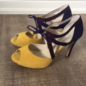 NWOT Boden color block suede peep toe heels